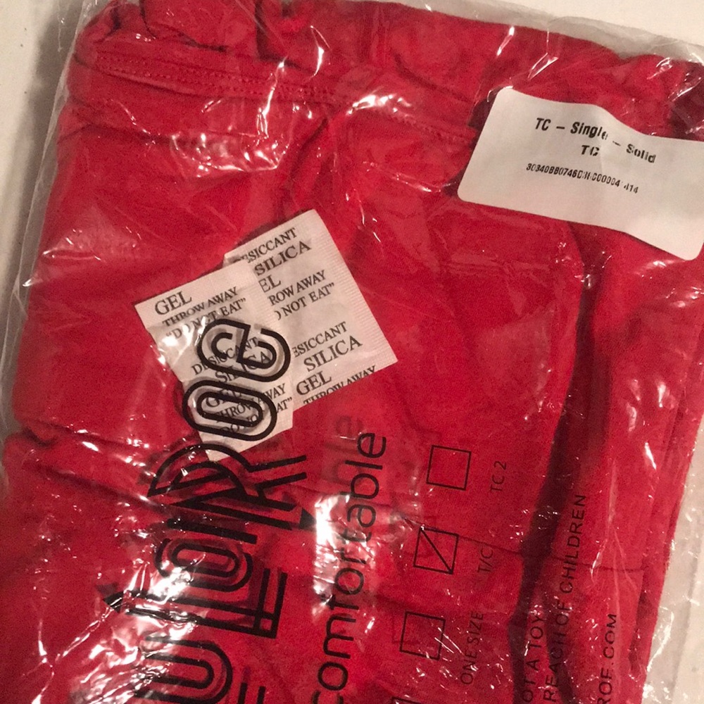Red New Lularoe TC Leggings